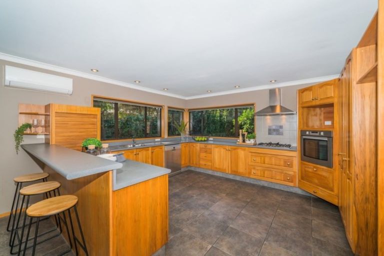 Photo of property in 4 Dresdan Court, Hokowhitu, Palmerston North, 4410