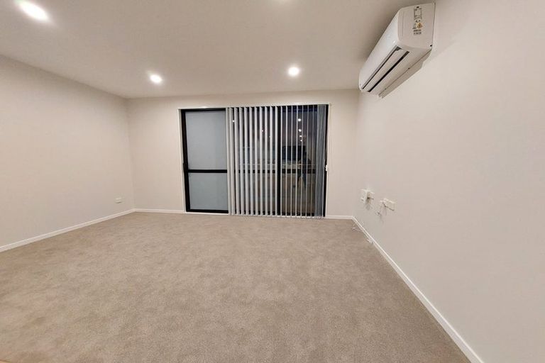 Photo of property in 37 Hinonga Loop, Silverdale, 0932