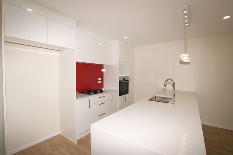 Photo of property in 83a Glengarry Road, Glen Eden, Auckland, 0602