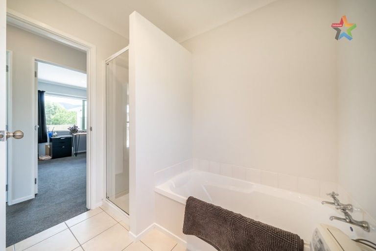 Photo of property in 5a Kilkenny Grove, Wainuiomata, Lower Hutt, 5014