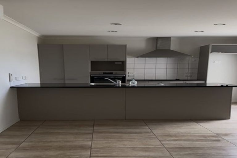 Photo of property in 13 Hoihere Drive, One Tree Point, 0118