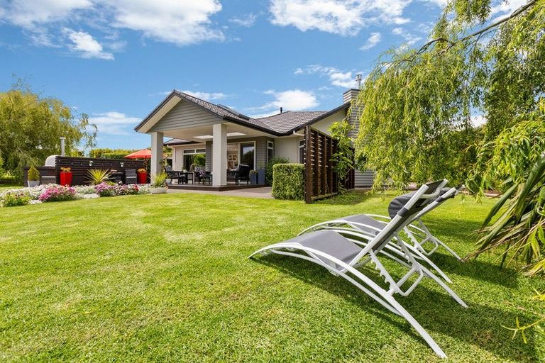 Photo of property in 139 Richmond Road, Brixton, New Plymouth, 4373