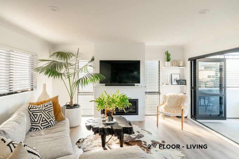 Photo of property in 2a Taylor Road, Papamoa Beach, Papamoa, 3118