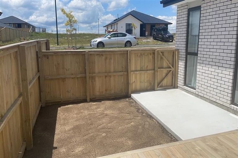 Photo of property in 12 Paul Way, Pokeno, 2402