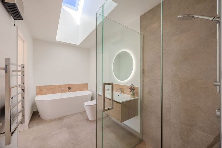 Photo of property in 8 Longview Drive, Lake Hawea, 9382