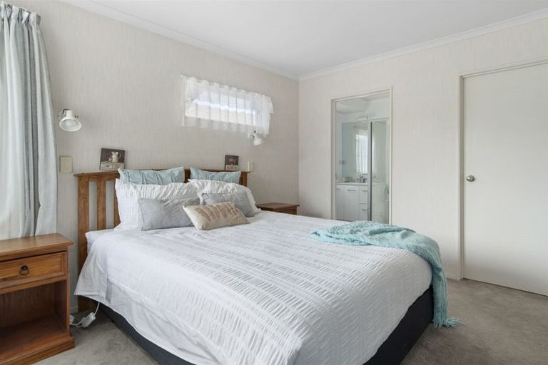 Photo of property in 2 Lasiandra Place, Mount Maunganui, 3116