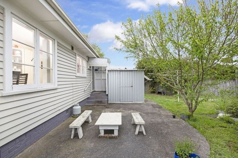 Photo of property in 23 Clendon Avenue, Papatoetoe, Auckland, 2025