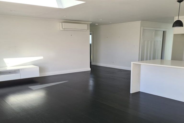 Photo of property in 1/11 Nelson Street, Papakura, 2110