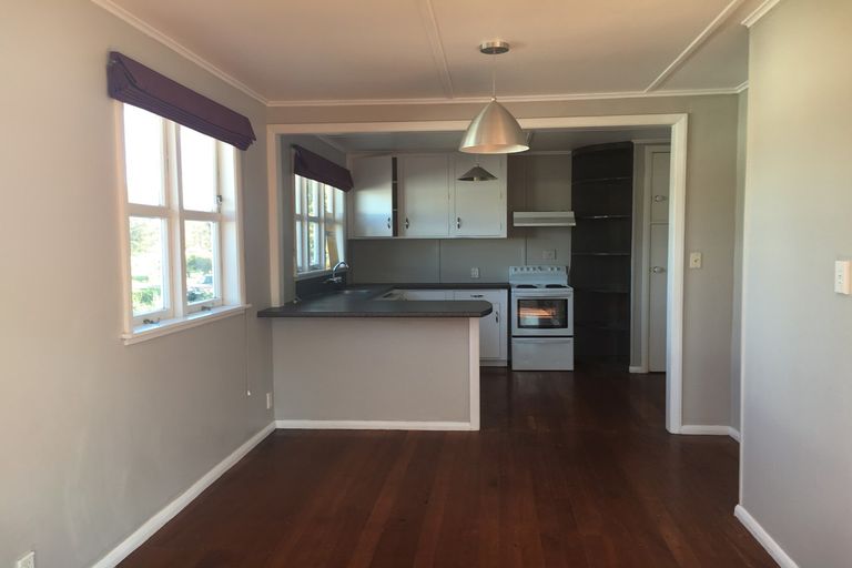 Photo of property in 27 Mccracken Avenue, Hillcrest, Hamilton, 3216