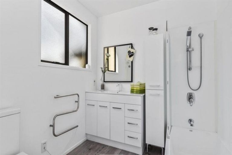 Photo of property in 37/11 The Avenue, Albany, Auckland, 0632