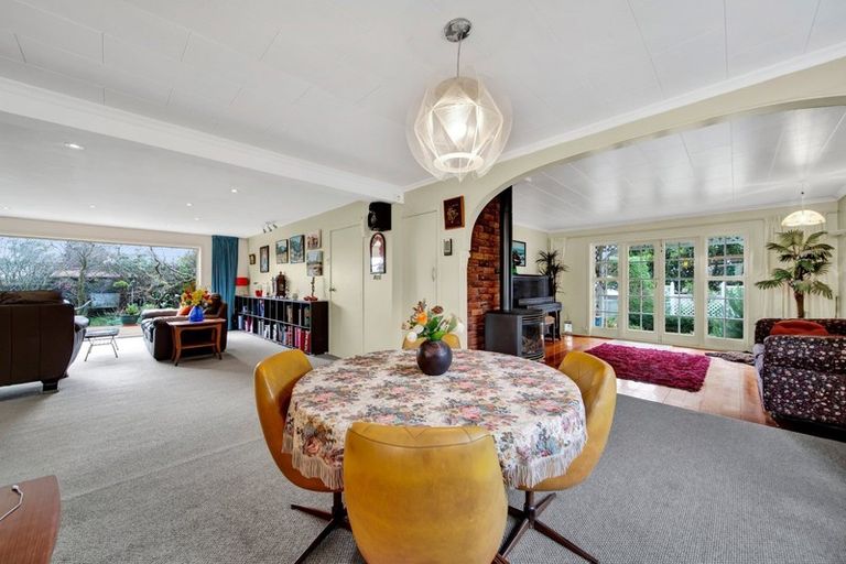 Photo of property in 67 Broadway, Waitara, 4320