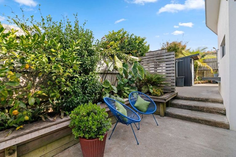 Photo of property in 20 Mcneish Place, Pokeno, 2402