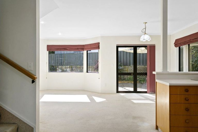 Photo of property in 124 Te Heuheu Street, Taupo, 3330