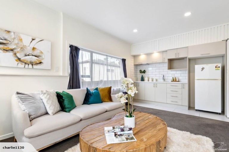 Photo of property in 120 Sunrise Avenue, Mairangi Bay, Auckland, 0630