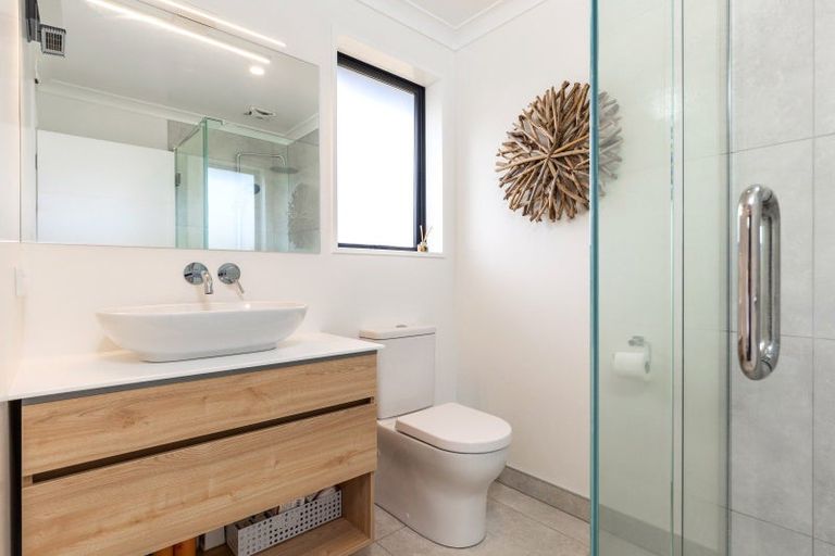 Photo of property in 19 Golf View Close, Fairhall, 7272