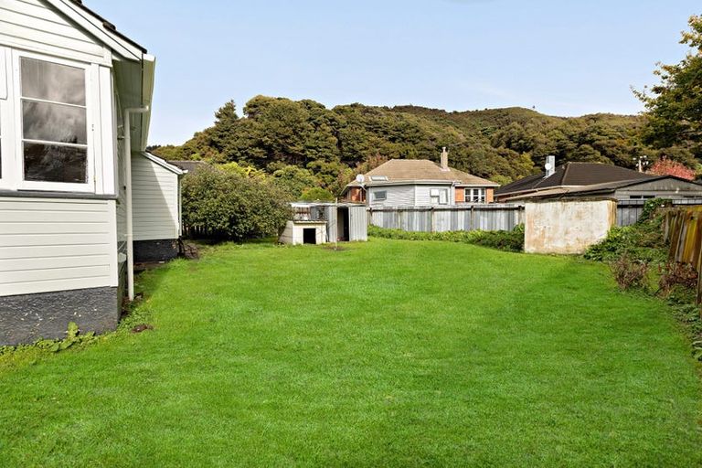 Photo of property in 26 Prouse Crescent, Naenae, Lower Hutt, 5011