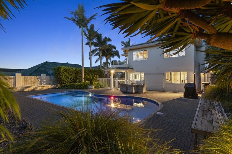 Photo of property in 6 Girdhar Place, Pukekohe, 2120