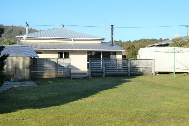 Photo of property in 57 Ranfurly Street, Runanga, 7803