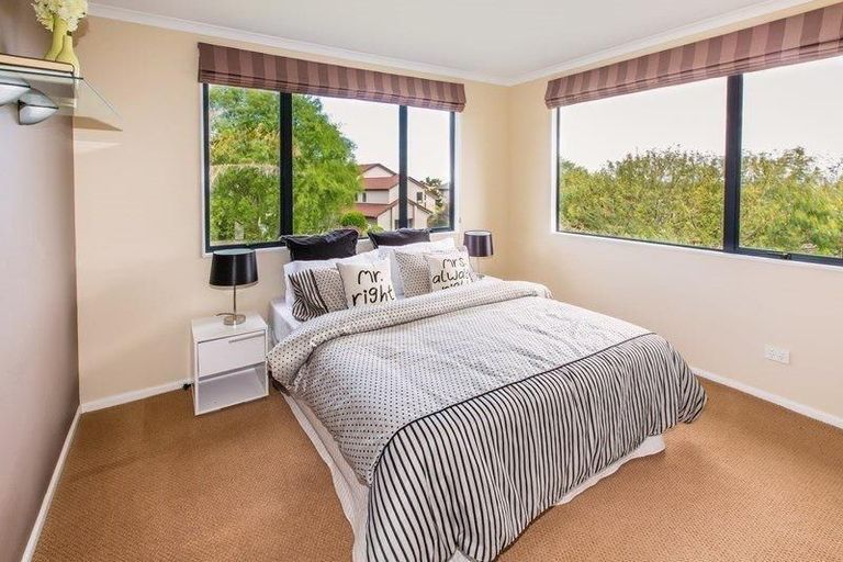 Photo of property in 10 Skye Road, East Tamaki Heights, Auckland, 2016