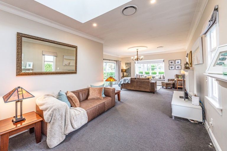 Photo of property in 17 Kent Road, Saint Johns Hill, Whanganui, 4501