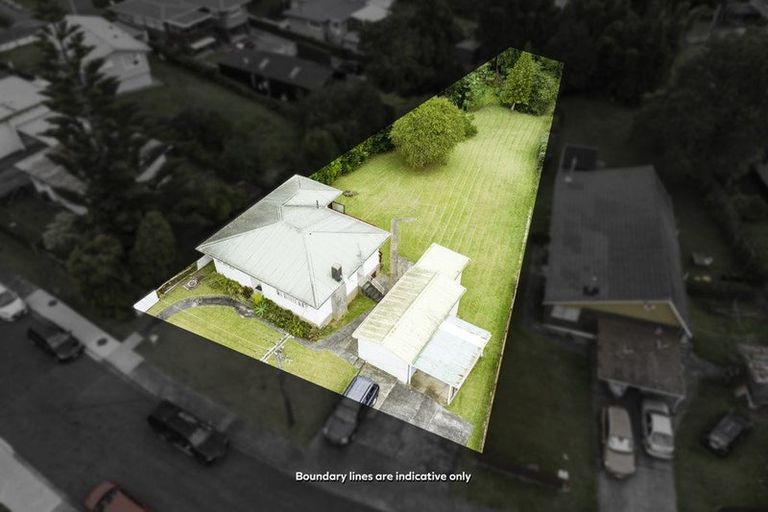 Photo of property in 4 Pomelo Road, Te Atatu South, Auckland, 0610