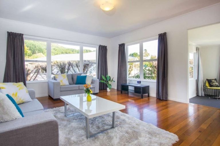 Photo of property in 35 Dip Road, Te Kamo, Whangarei, 0112