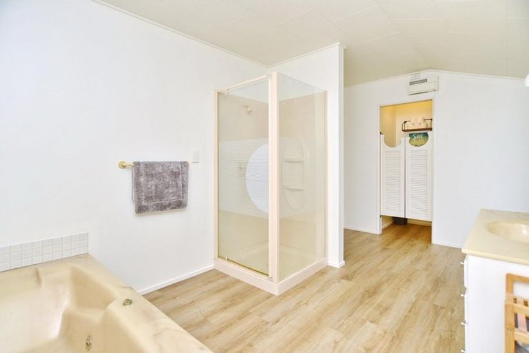 Photo of property in 106 Blackett Street, Rangiora, 7400