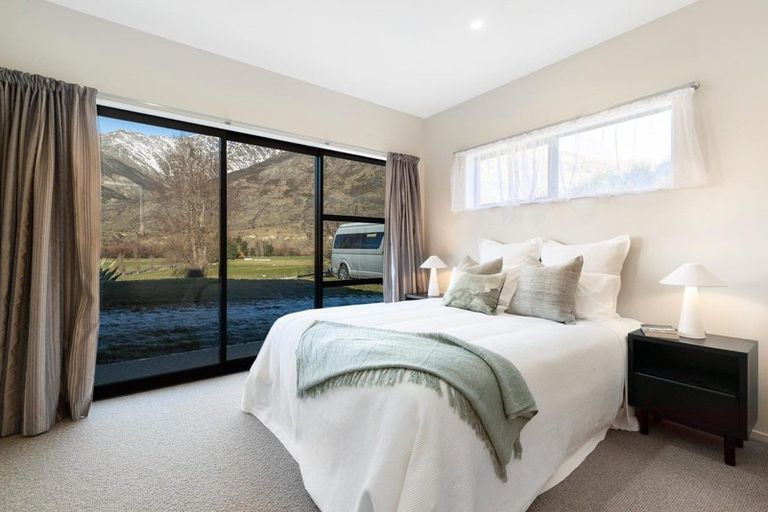 Photo of property in 50 Judge And Jury Drive, Lake Hayes, Queenstown, 9304