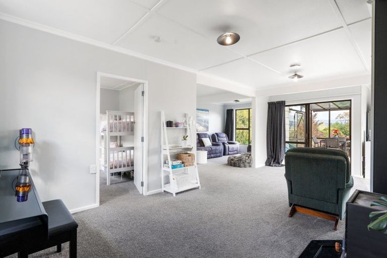 Photo of property in 31 Lake View Street, Waihola, Milton, 9073