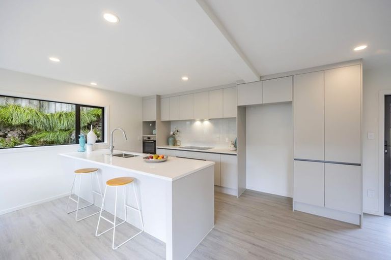 Photo of property in 7a Manuwai Road, Torbay, Auckland, 0630