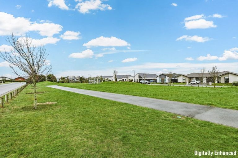 Photo of property in 18 Wallingford Crescent, Rolleston, 7615