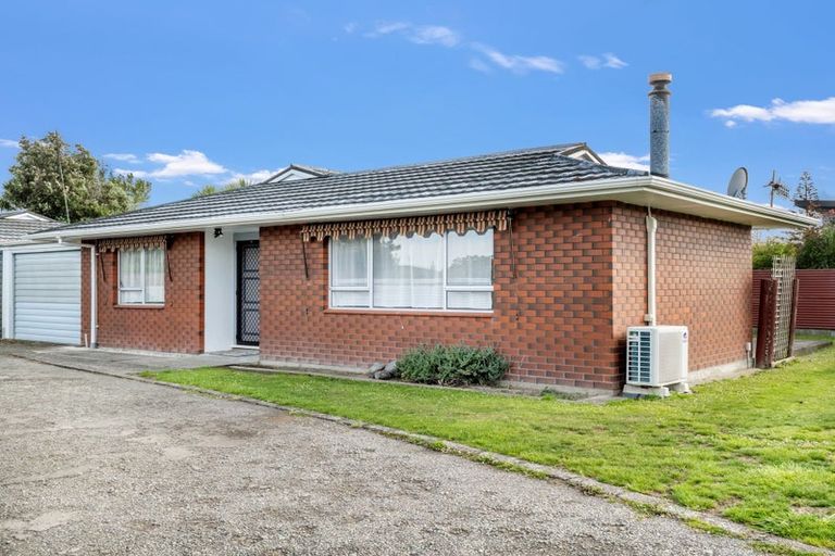 Photo of property in 10 Hollows Crescent, Takaro, Palmerston North, 4412
