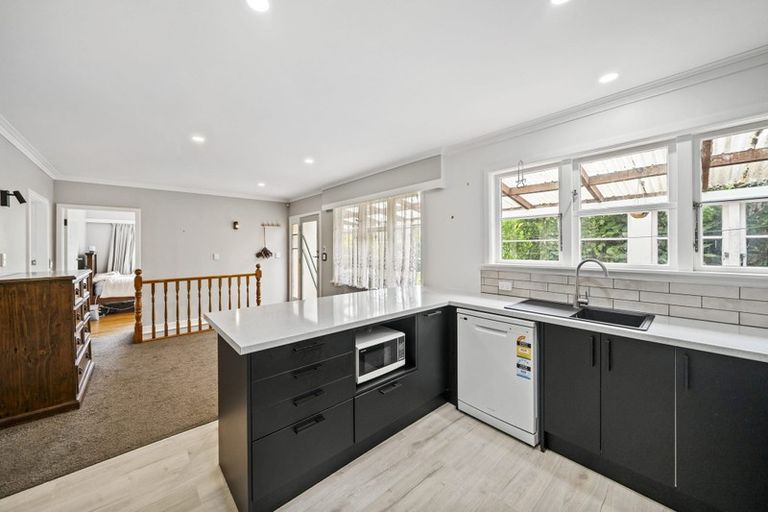 Photo of property in 84 Korokoro Road, Korokoro, Lower Hutt, 5012