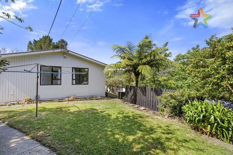 Photo of property in 40 Logie Street, Stokes Valley, Lower Hutt, 5019