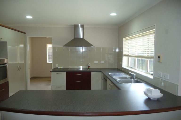 Photo of property in 6 Pennygale Close, Flat Bush, Auckland, 2016