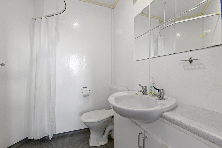 Photo of property in 18a Hillcrest Road, Hillcrest, Hamilton, 3216