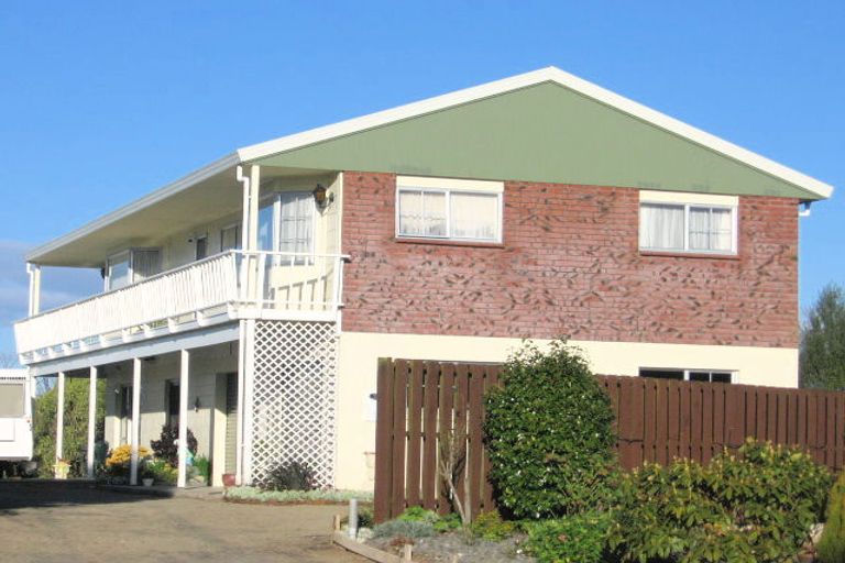 Photo of property in 8 Titoki Place, Pukete, Hamilton, 3200