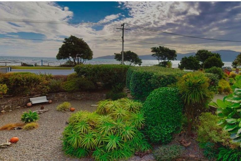 Photo of property in 93 Marine Parade, Paraparaumu Beach, Paraparaumu, 5032