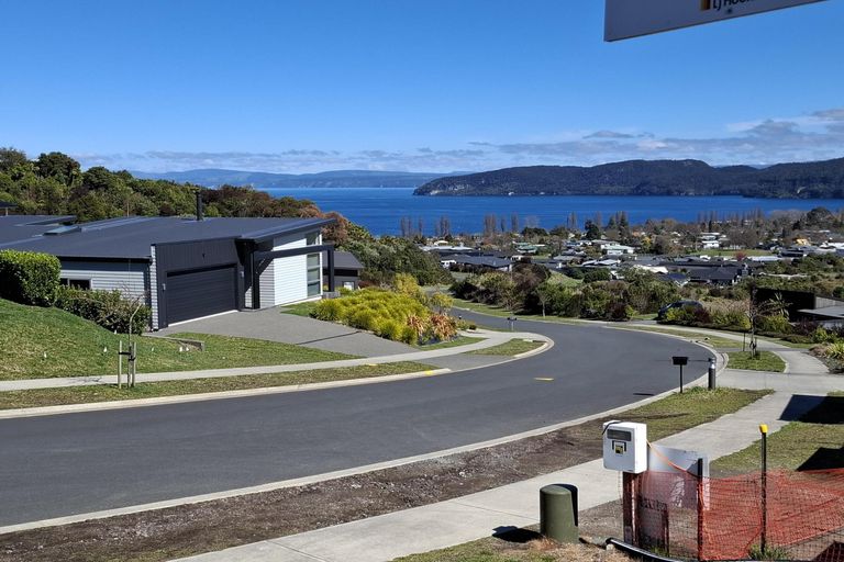 Photo of property in 35 Kittyhawk Drive, Kinloch, Taupo, 3377