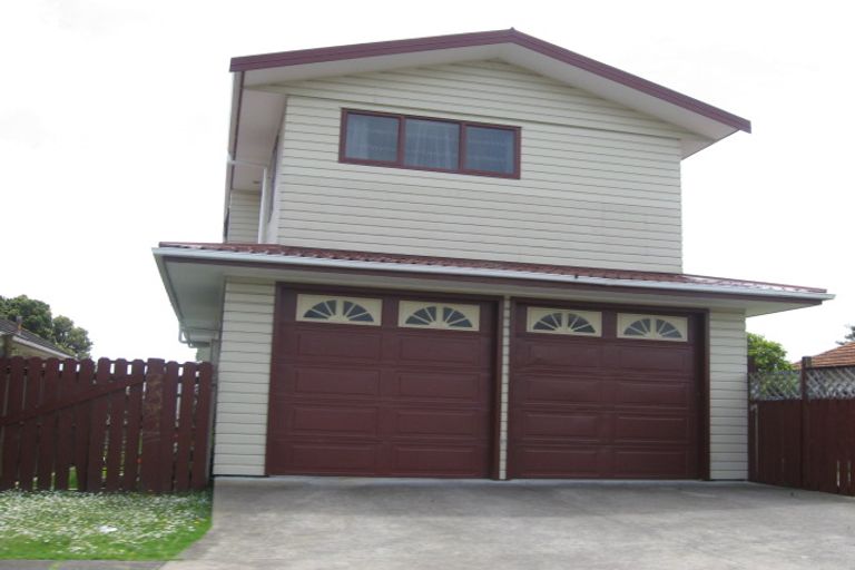 Photo of property in 12 Friesian Drive, Mangere, Auckland, 2022