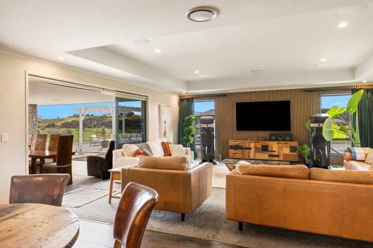 Photo of property in 1 Fernbird Grove, Kerikeri, 0294