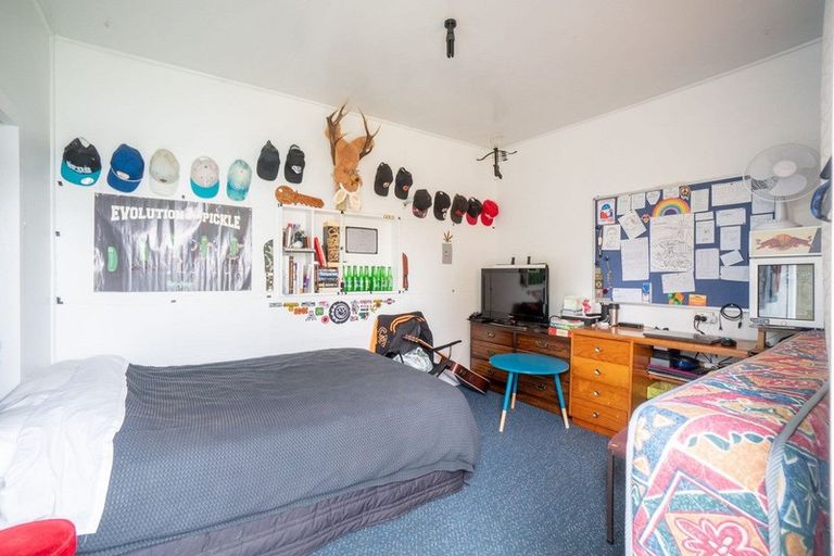 Photo of property in 35 Waldegrave Street, Palmerston North, 4410