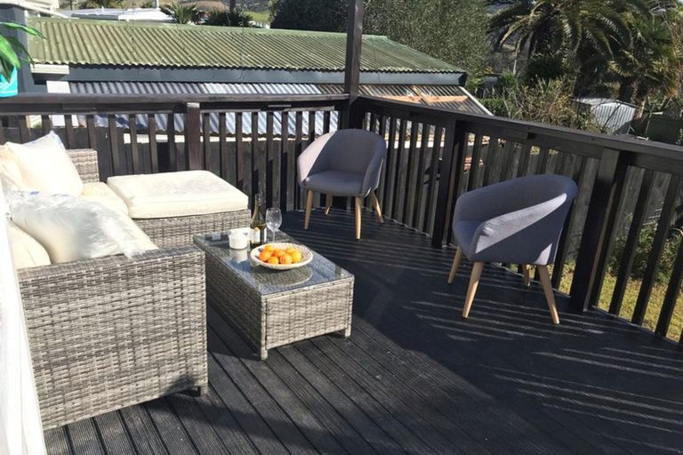 Photo of property in 5 Third Avenue, Orere Point, Papakura, 2585