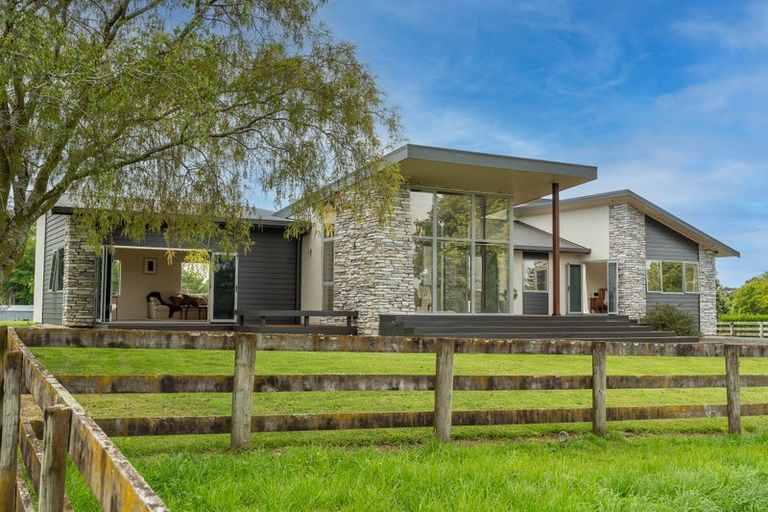 Photo of property in 21 Berkers Road, Ngahinapouri, Hamilton, 3290