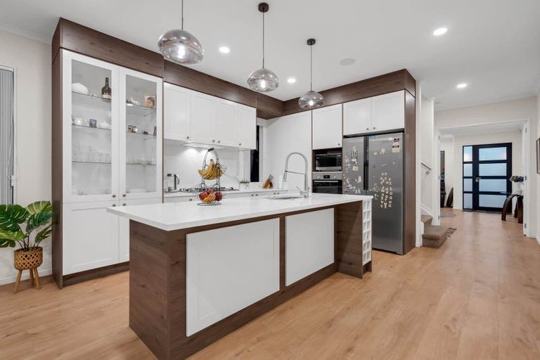 Photo of property in 54 Tir Conaill Avenue, Flat Bush, Auckland, 2019