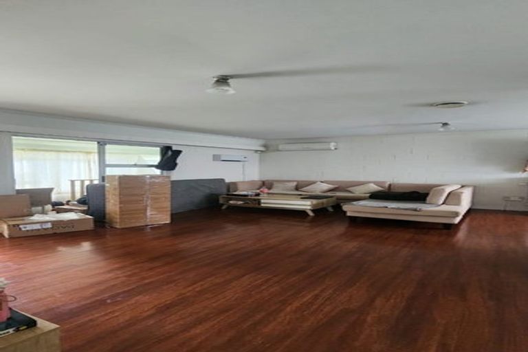 Photo of property in 3/59 Newington Road, Henderson, Auckland, 0612