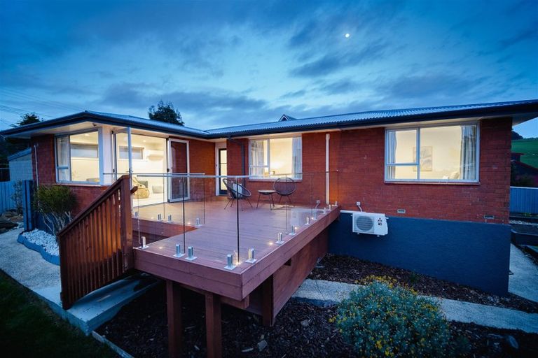 Photo of property in 324 Highcliff Road, Highcliff, Dunedin, 9013