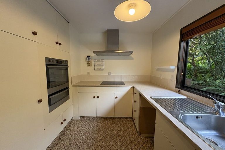 Photo of property in 1/54 Muritai Crescent, Havelock North, 4130