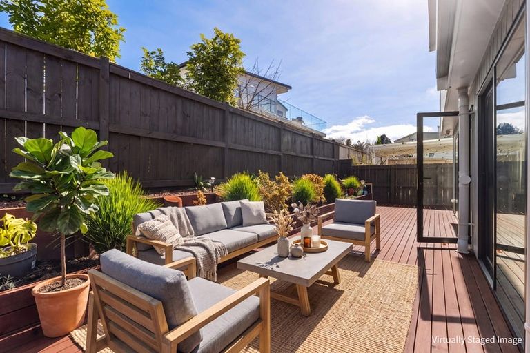 Photo of property in 62 Matangi View Drive, Orewa, 0931