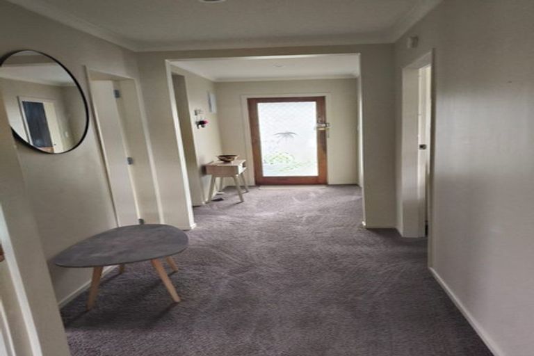 Photo of property in 72 Oxford Street, Tawa, Wellington, 5028